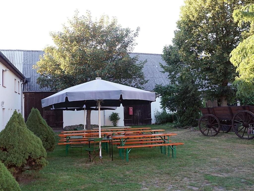 Zur Wildgans Hotel Arendsee  Buitenkant foto